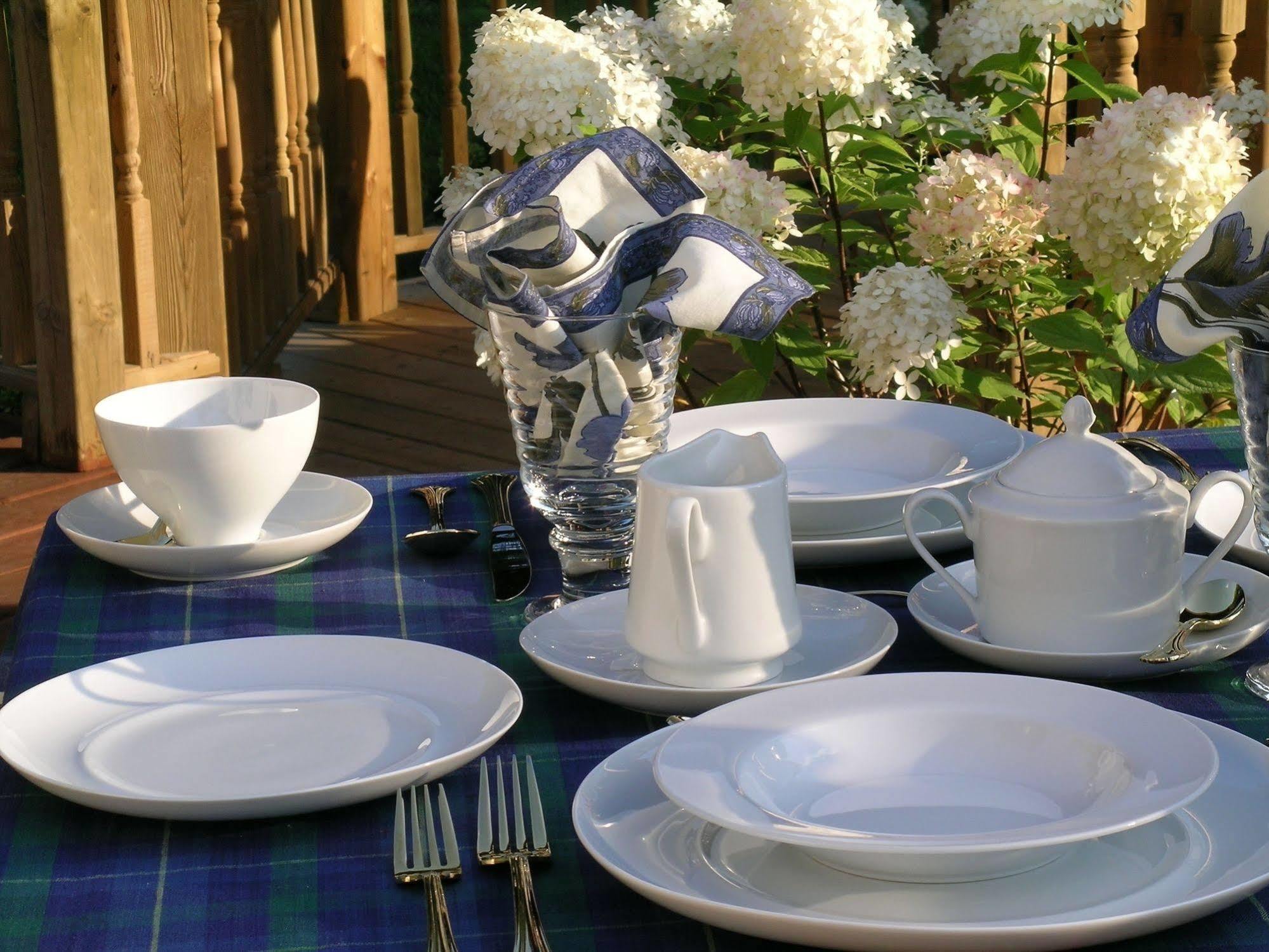 Plantation House Bed & Breakfast Port Hope Esterno foto
